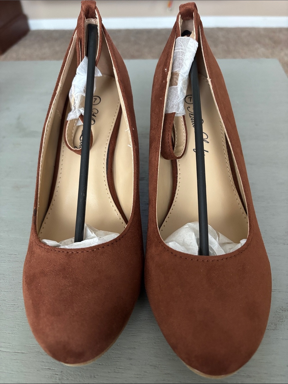 Women’s Brown Suede Block Heel Pumps